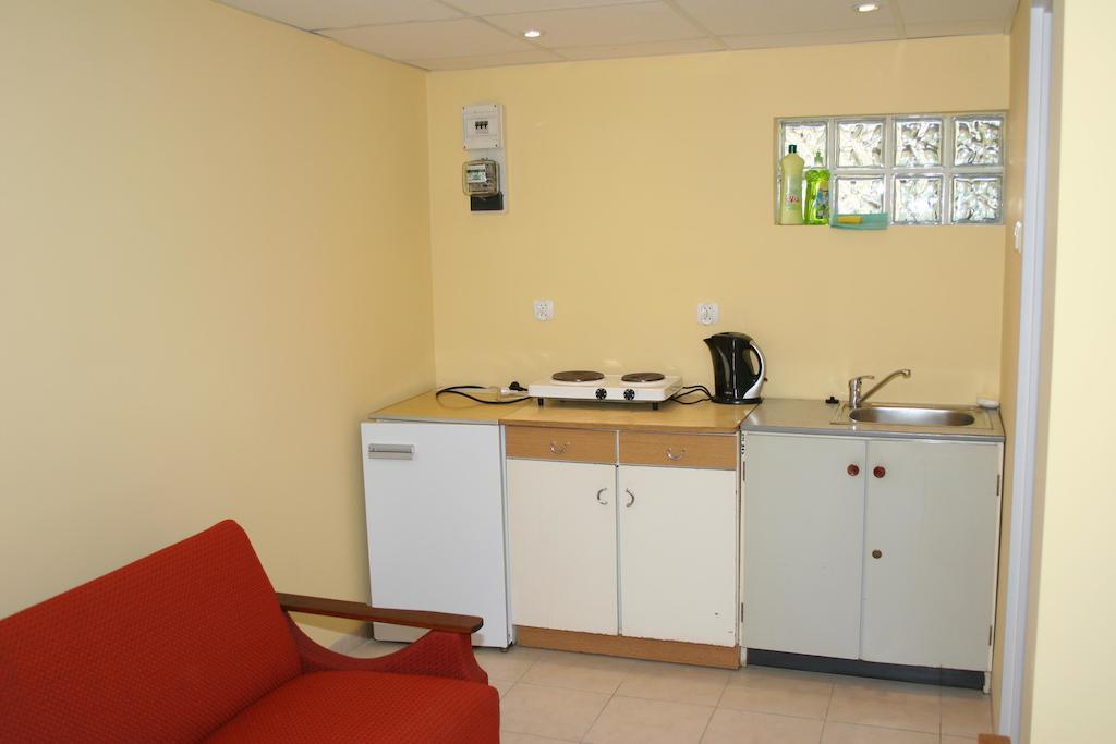 Hotel Osrodek Wypoczynkowy Jelonek Wolsztyn Zimmer foto